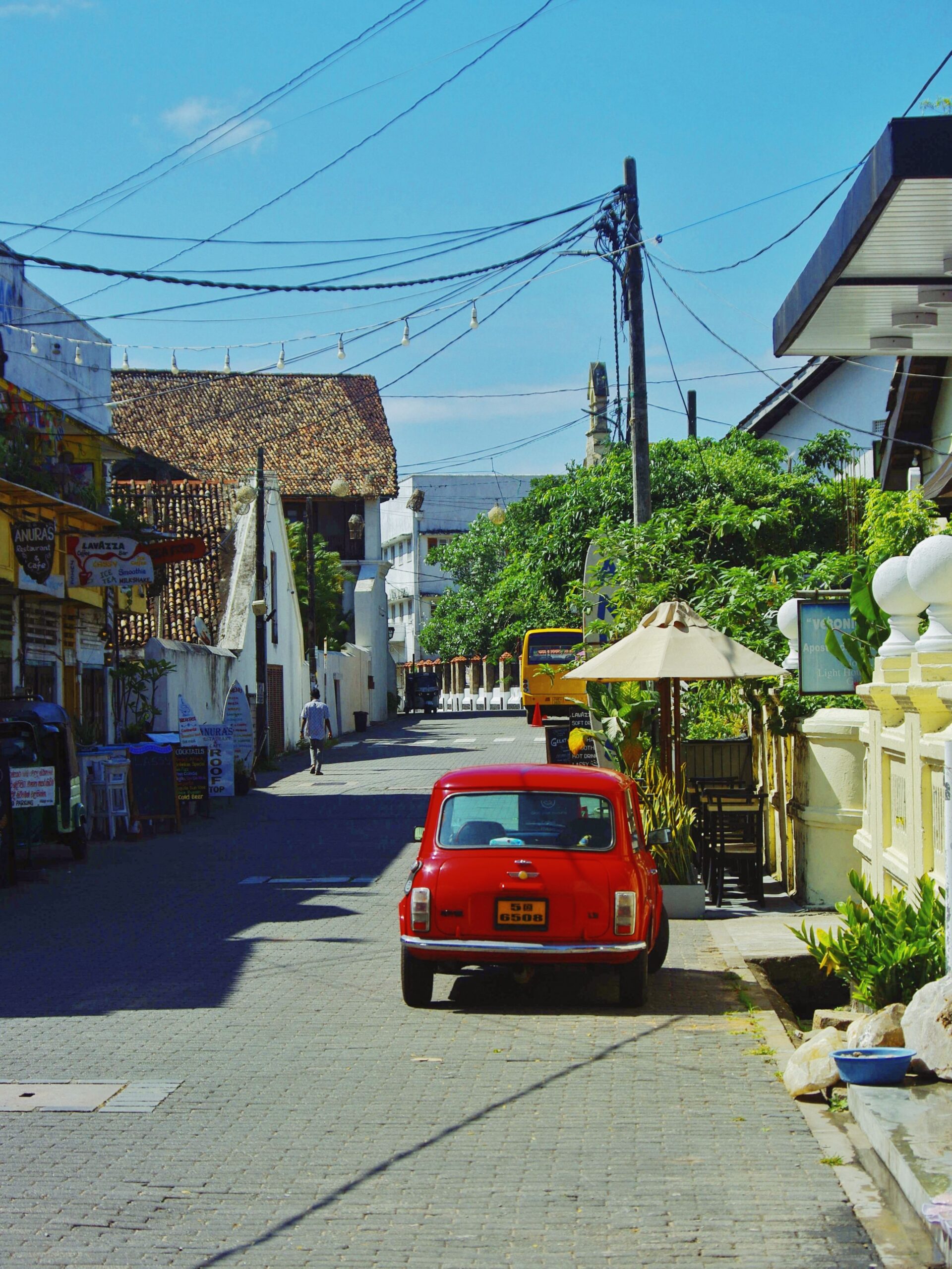 A tropical Sri Lankan coastal escape